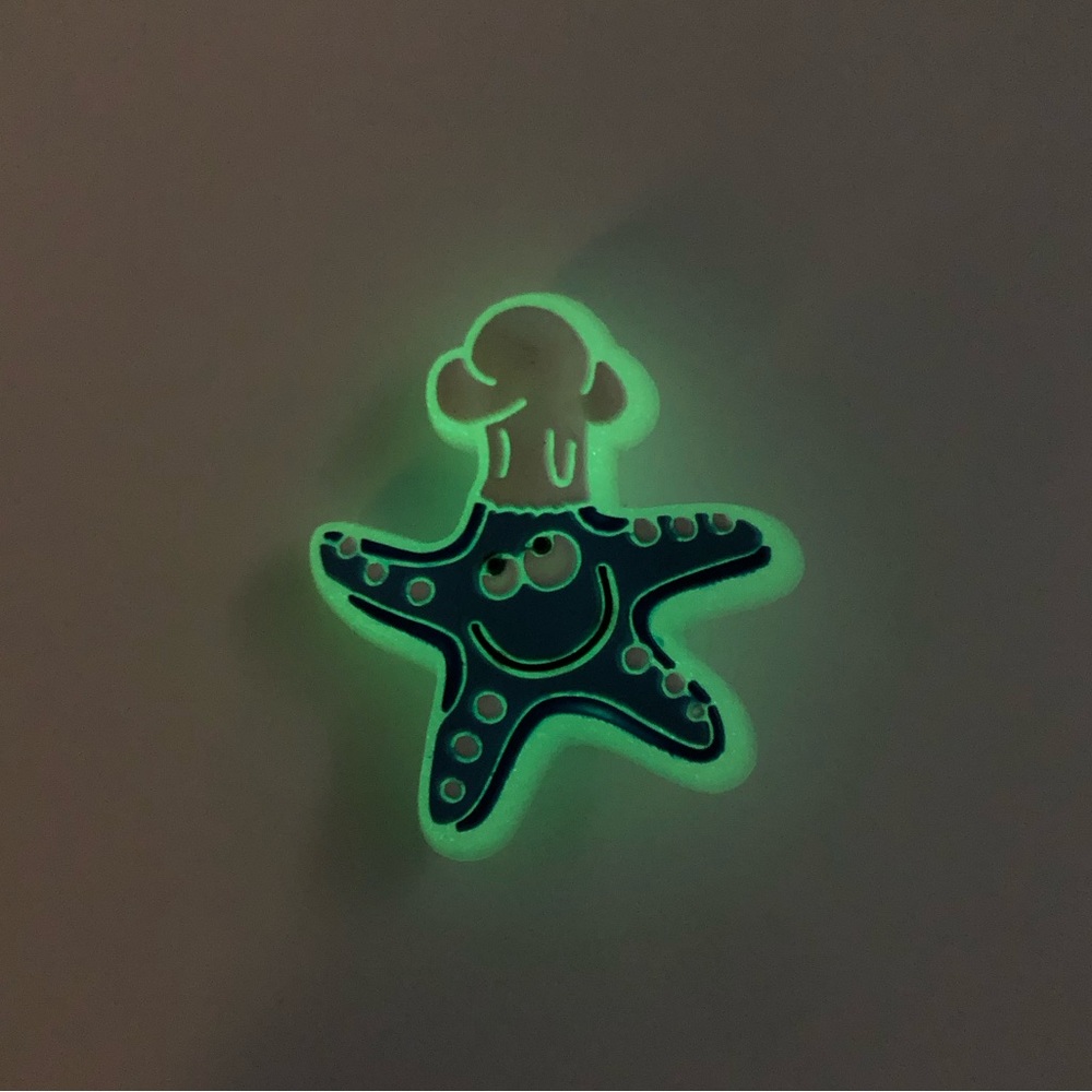 10/$13 Luminous Starfish Charm